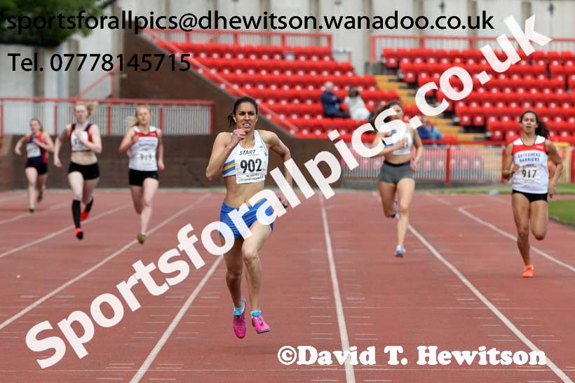 Senior womens 400 metres, North Eastern Track and Field Champs, Gateshead Stadium. Photo: David T. Hewitson/Sports for All Pics